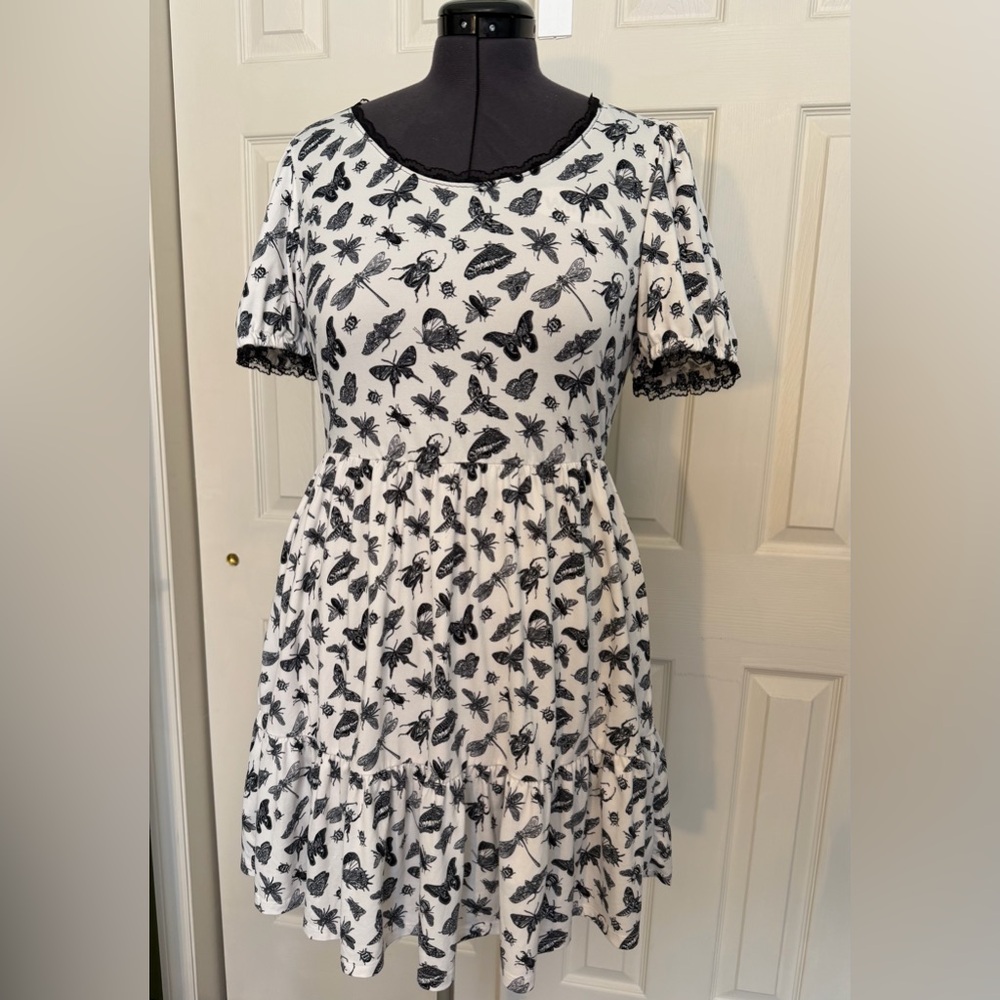 Black & White Bug Print Short Puff Sleeve Dress